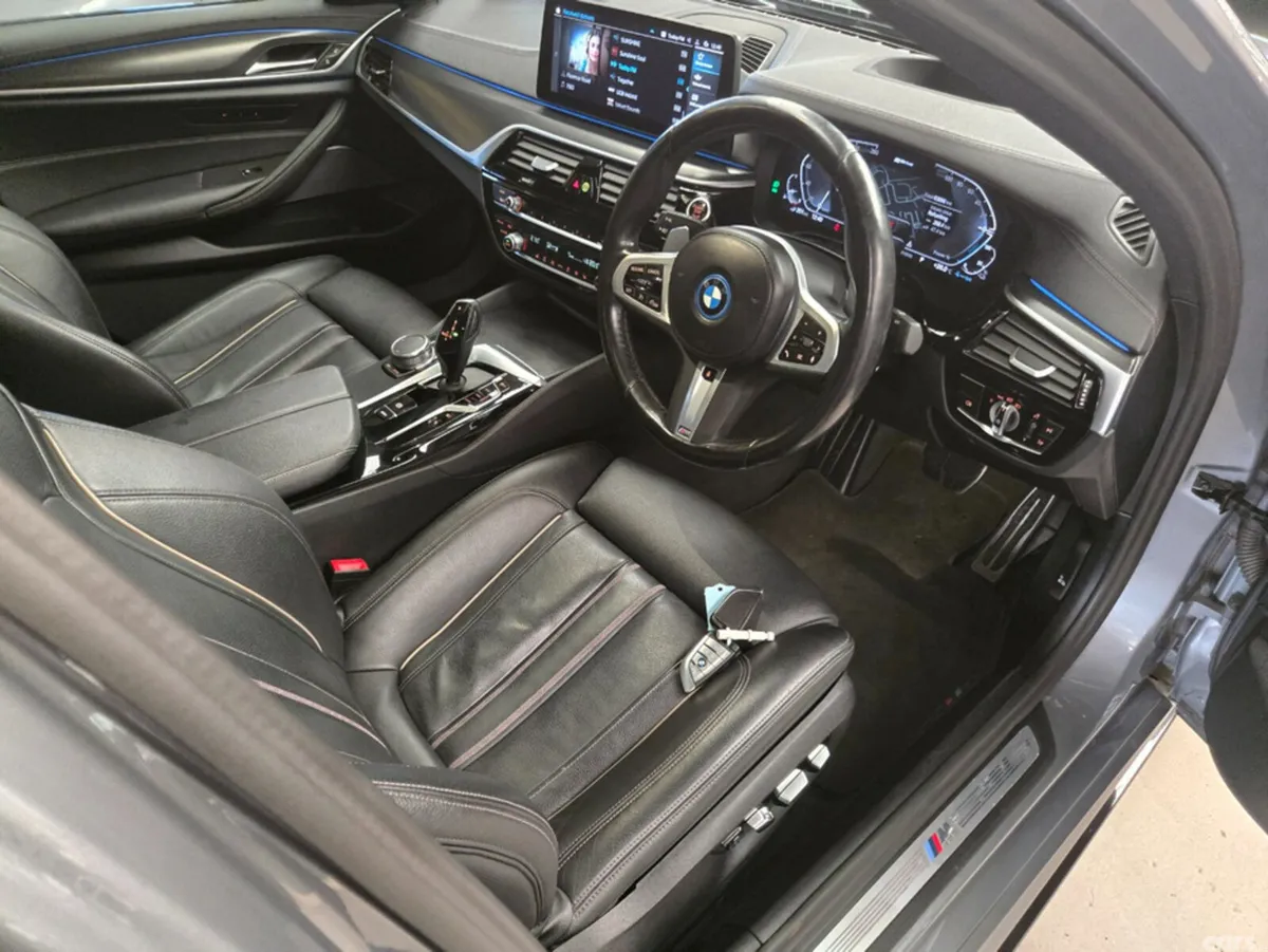 BMW 5-Series Saloon, Petrol Plug-in Hybrid, 2023, Grey