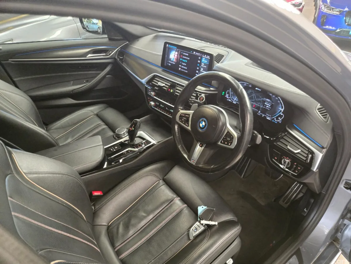 BMW 5-Series Saloon, Petrol Plug-in Hybrid, 2023, Grey