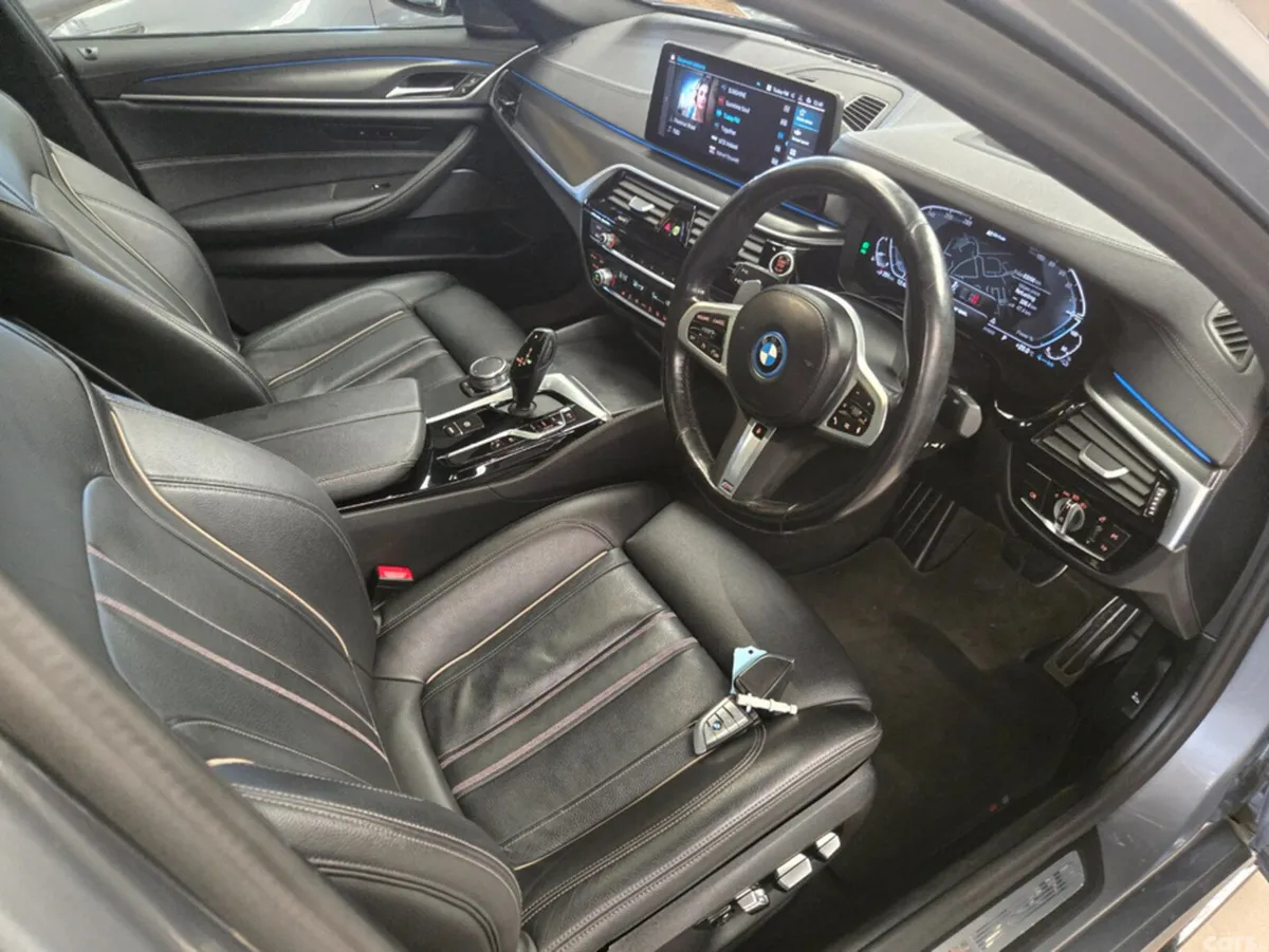 BMW 5-Series Saloon, Petrol Plug-in Hybrid, 2023, Grey