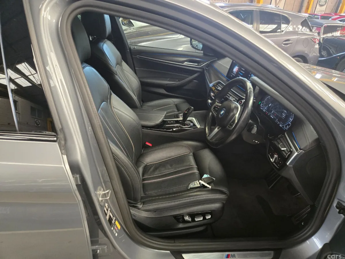 BMW 5-Series Saloon, Petrol Plug-in Hybrid, 2023, Grey