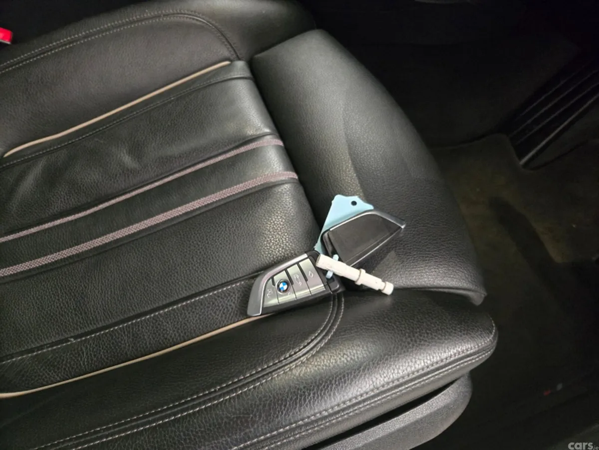 BMW 5-Series Saloon, Petrol Plug-in Hybrid, 2023, Grey