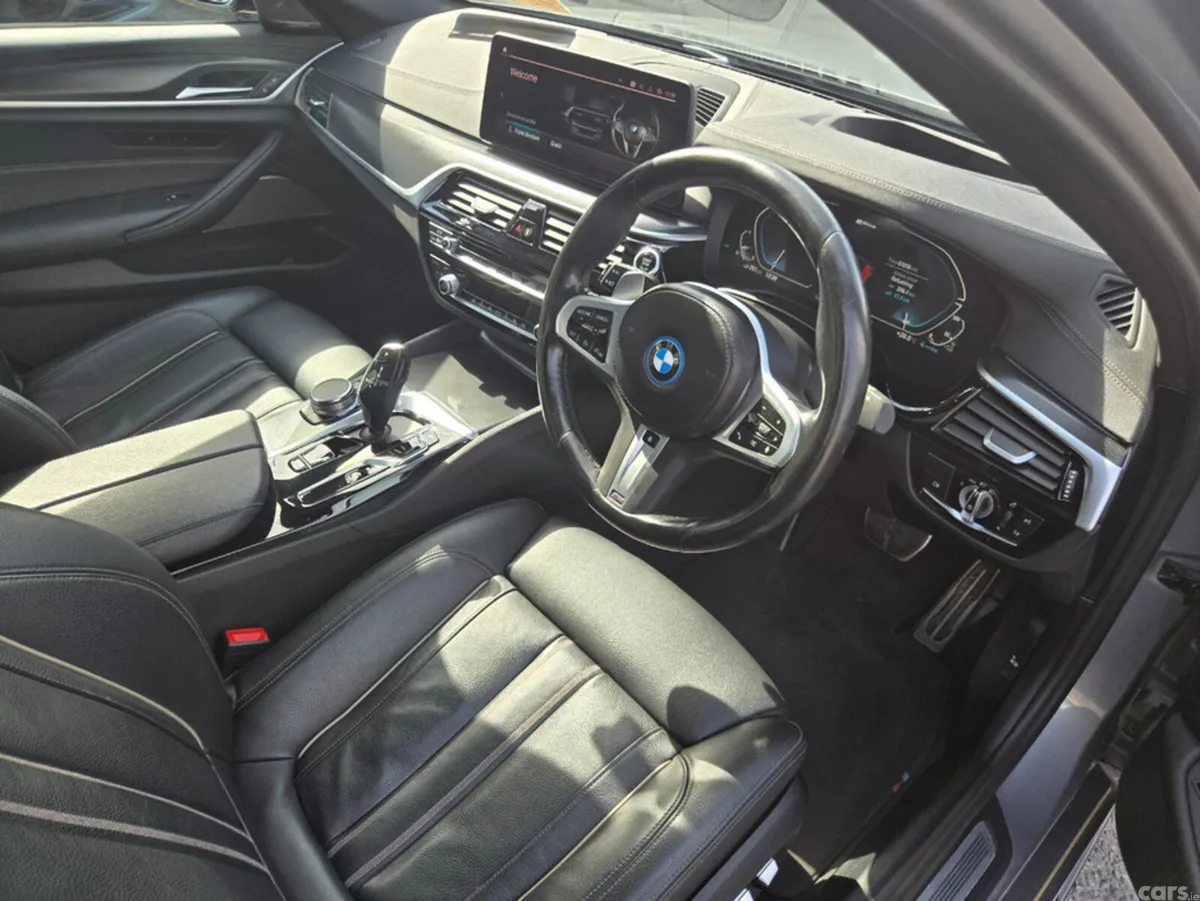 BMW 5-Series Saloon, Petrol Plug-in Hybrid, 2023, Grey