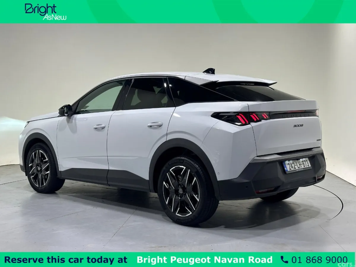 Peugeot 3008 MPV, Petrol Hybrid, 2024, White