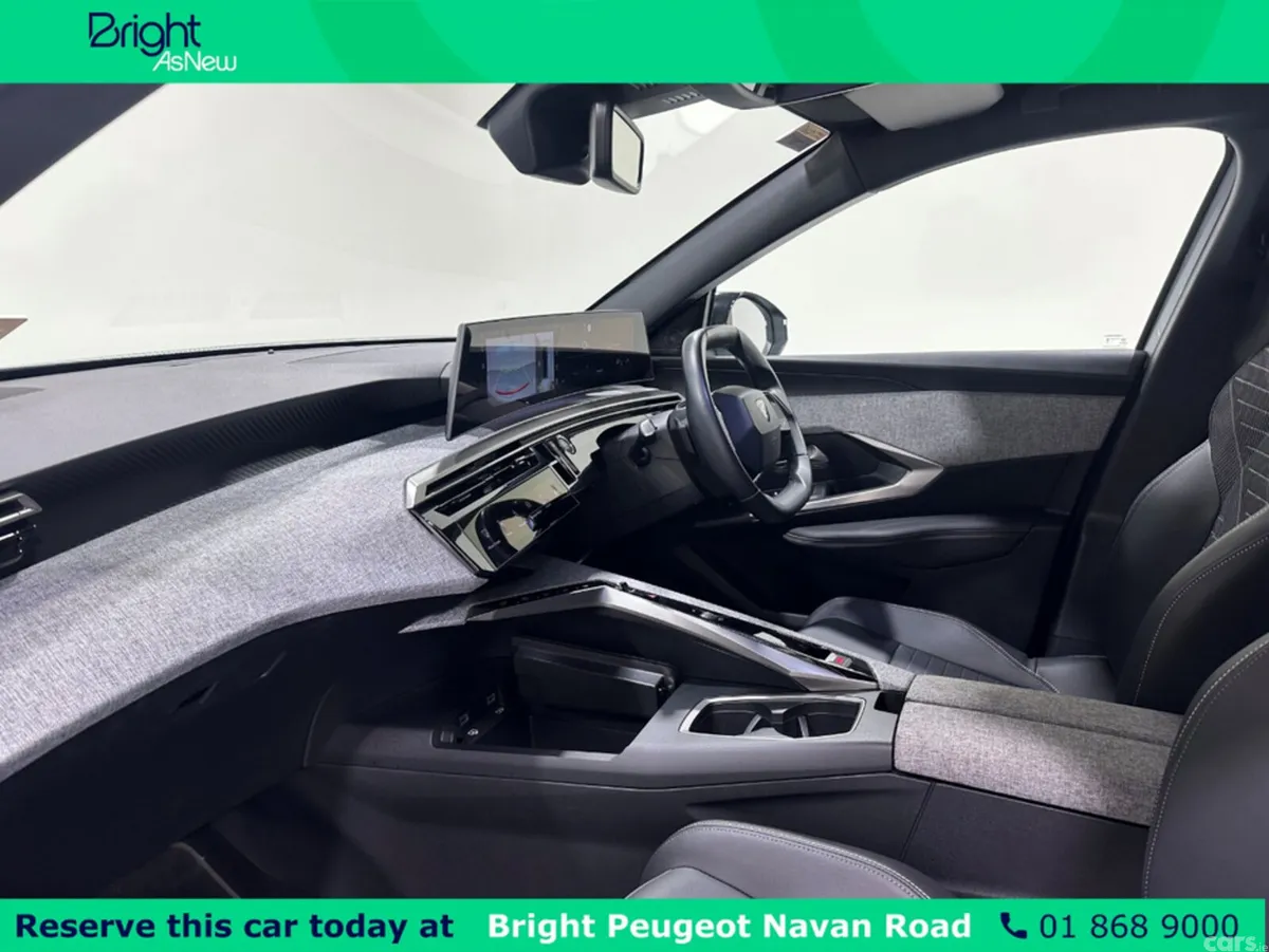 Peugeot 3008 MPV, Petrol Hybrid, 2024, White
