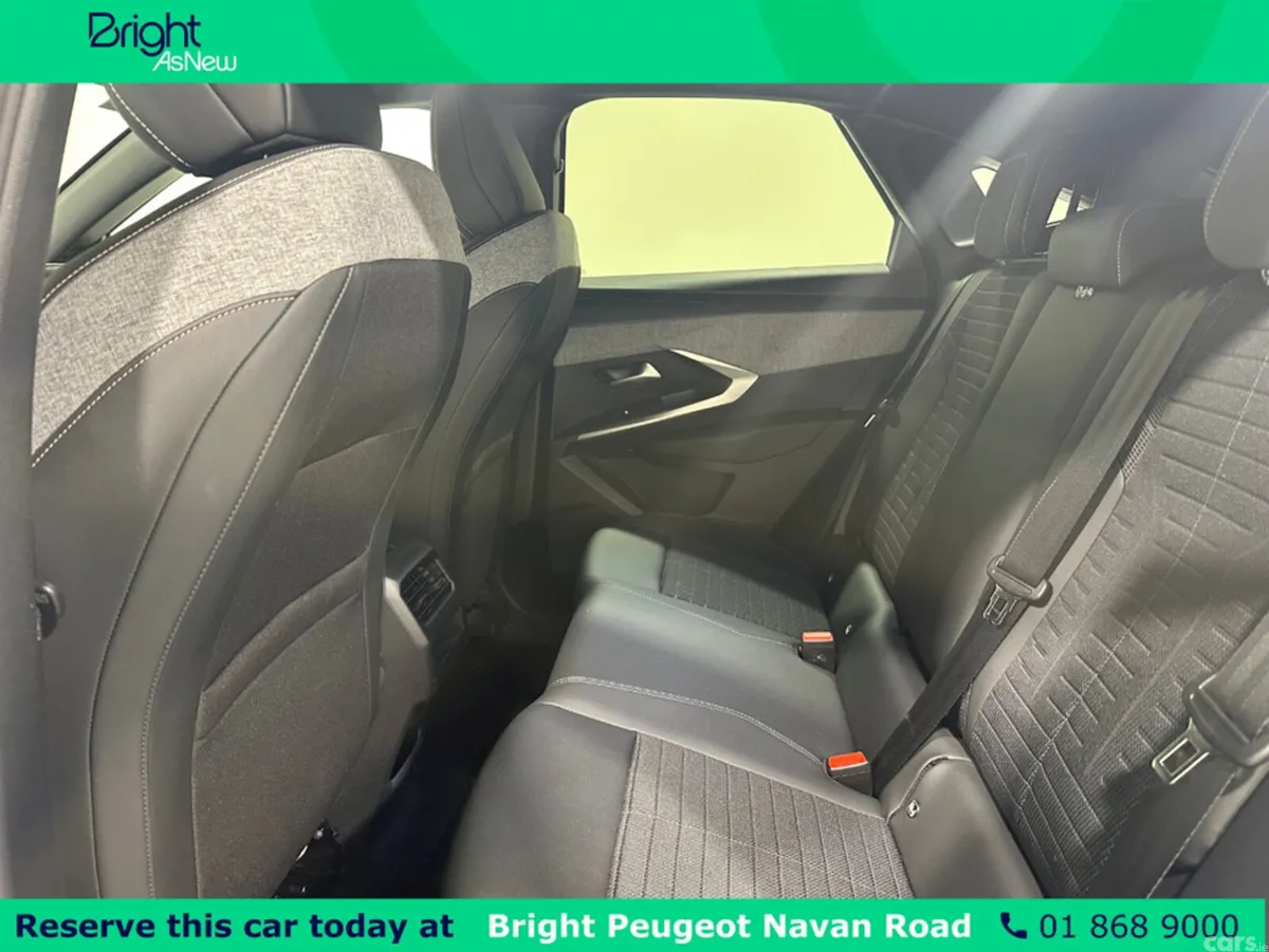 Peugeot 3008 MPV, Petrol Hybrid, 2024, White