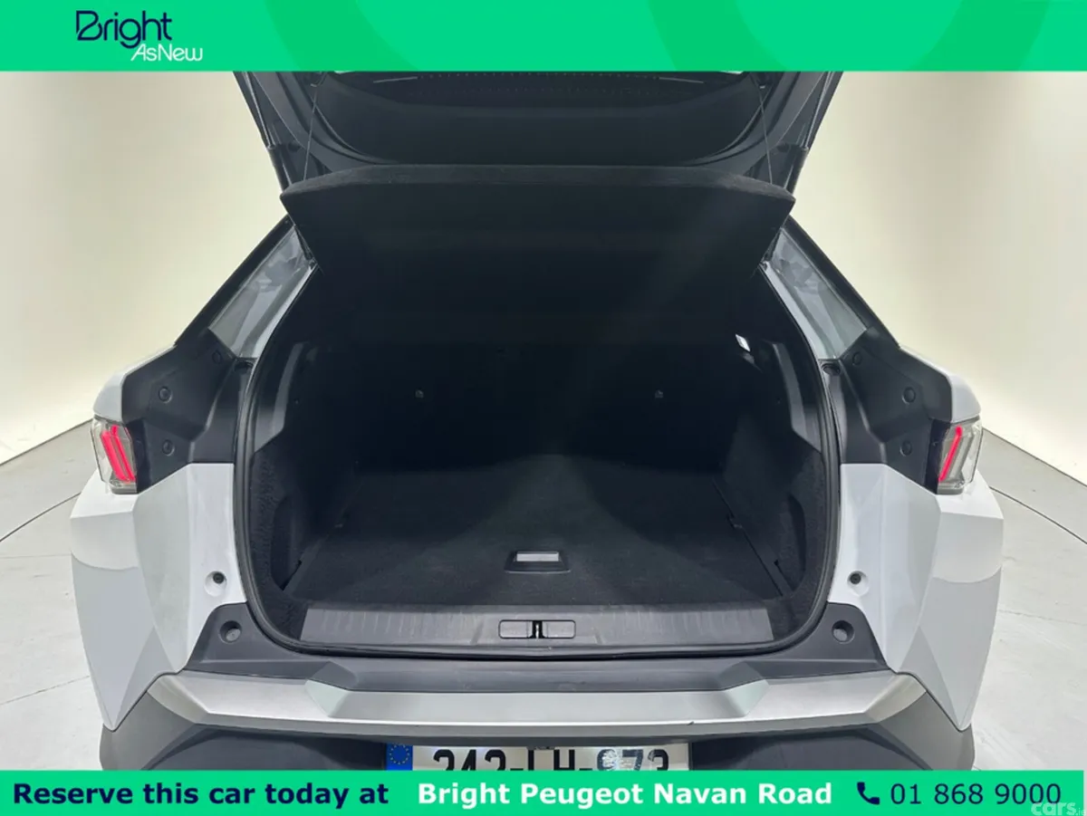 Peugeot 3008 MPV, Petrol Hybrid, 2024, White