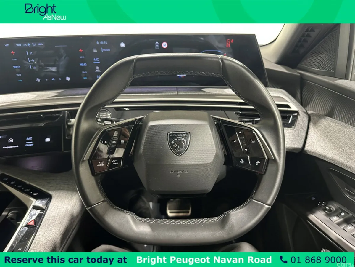 Peugeot 3008 MPV, Petrol Hybrid, 2024, White