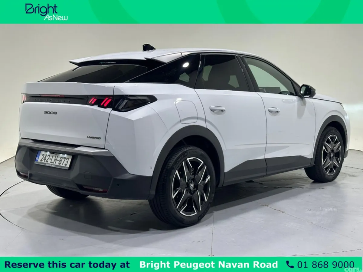 Peugeot 3008 MPV, Petrol Hybrid, 2024, White