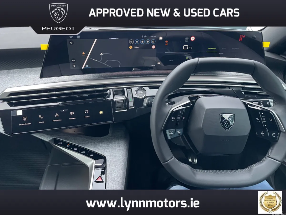 Peugeot 5008 MPV, Petrol, 2026, Blue