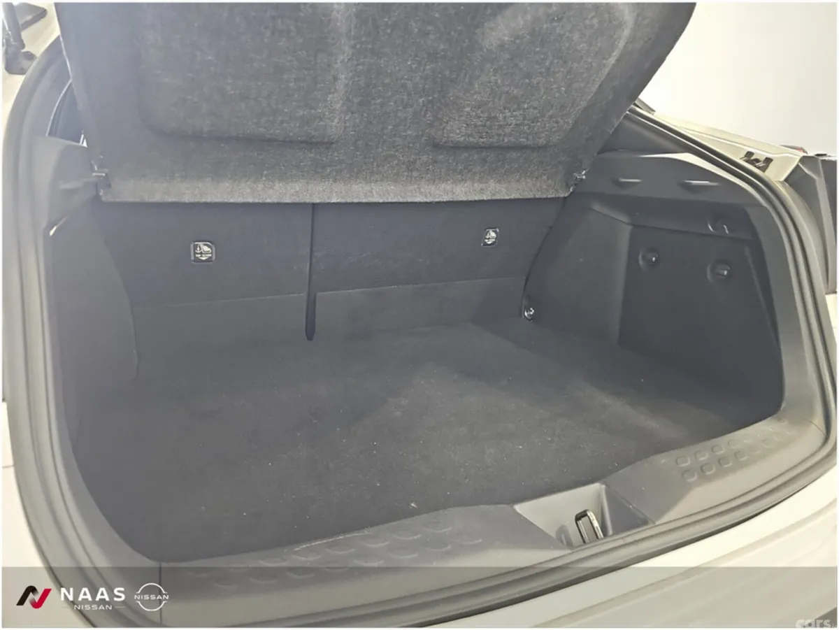 Toyota C-HR MPV, Petrol Hybrid, 2018, White
