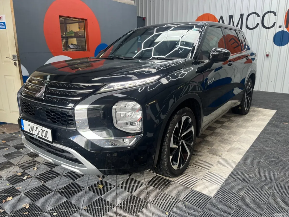 Mitsubishi Outlander SUV, Petrol Plug-in Hybrid, 2024, Black