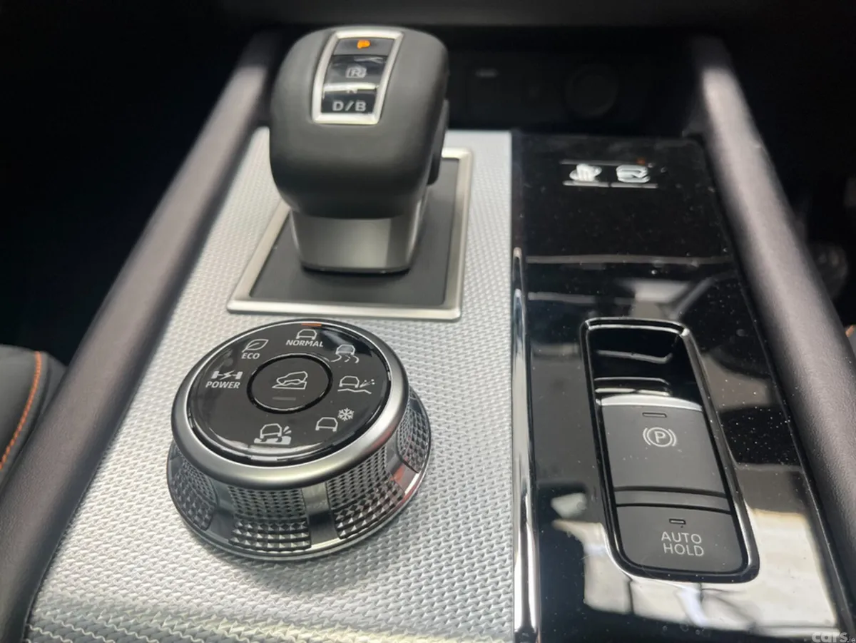 Mitsubishi Outlander SUV, Petrol Plug-in Hybrid, 2024, Black