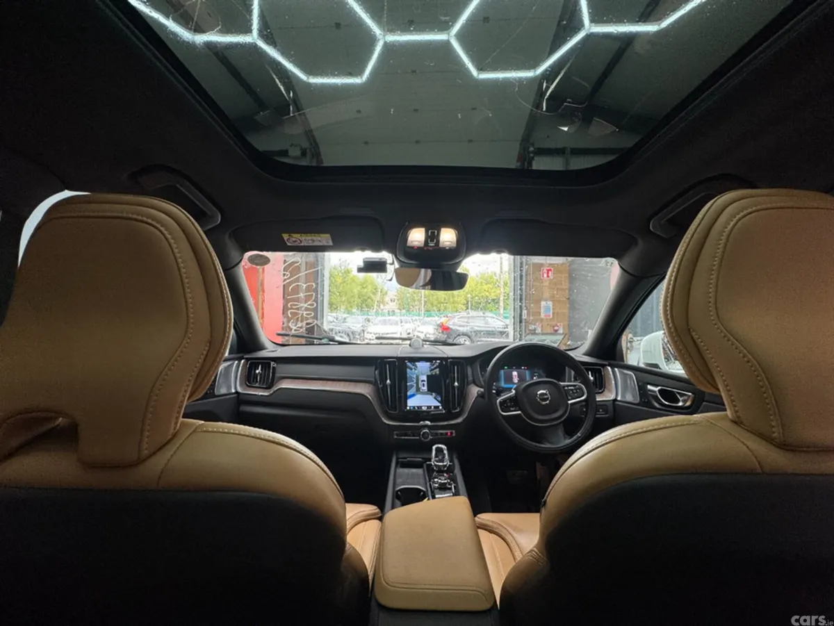 Volvo XC60 SUV, Petrol Hybrid, 2021, White