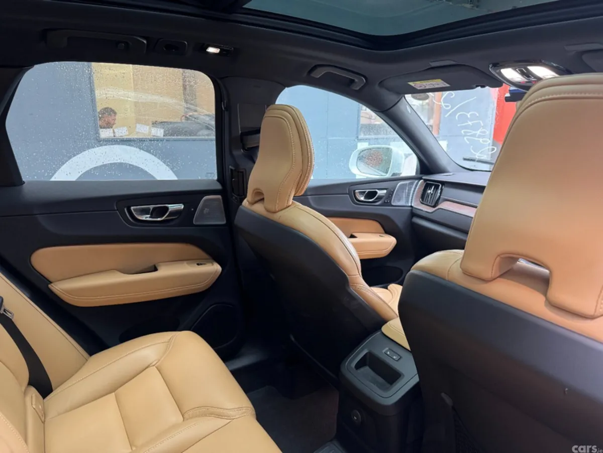Volvo XC60 SUV, Petrol Hybrid, 2021, White