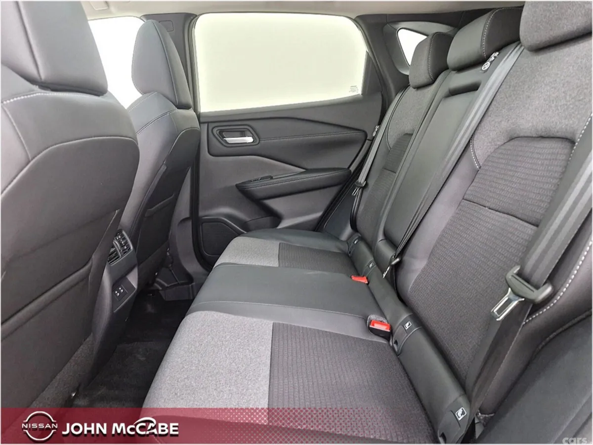 Nissan Qashqai SUV, Petrol Hybrid, 2027, Silver