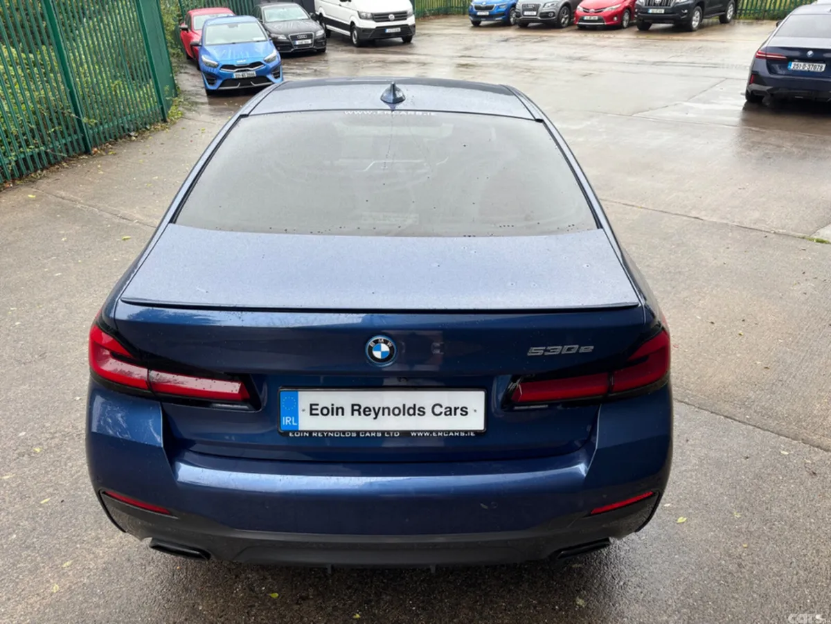 BMW 5-Series Saloon, Petrol Plug-in Hybrid, 2022, Blue