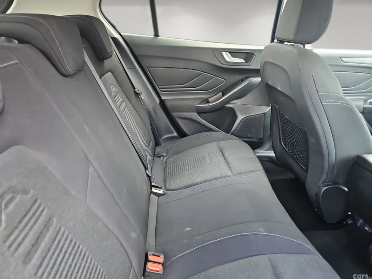 Ford Focus Hatchback, Petrol, 2020, Blue