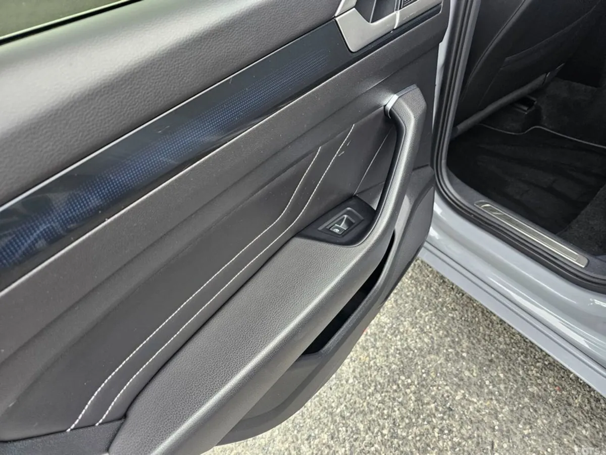 Volkswagen Arteon Hatchback, Diesel, 2023, Grey