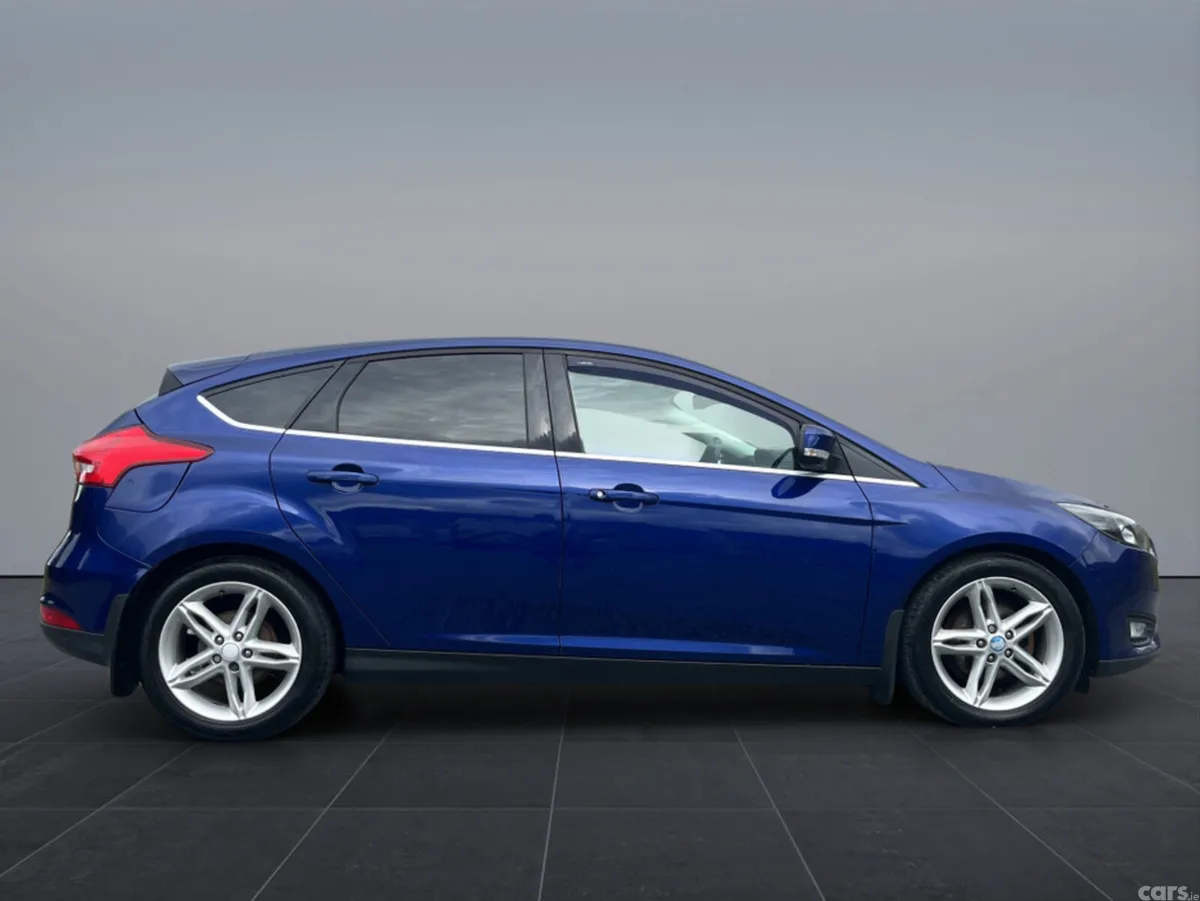 Ford Focus Hatchback, Diesel, 2015, Blue