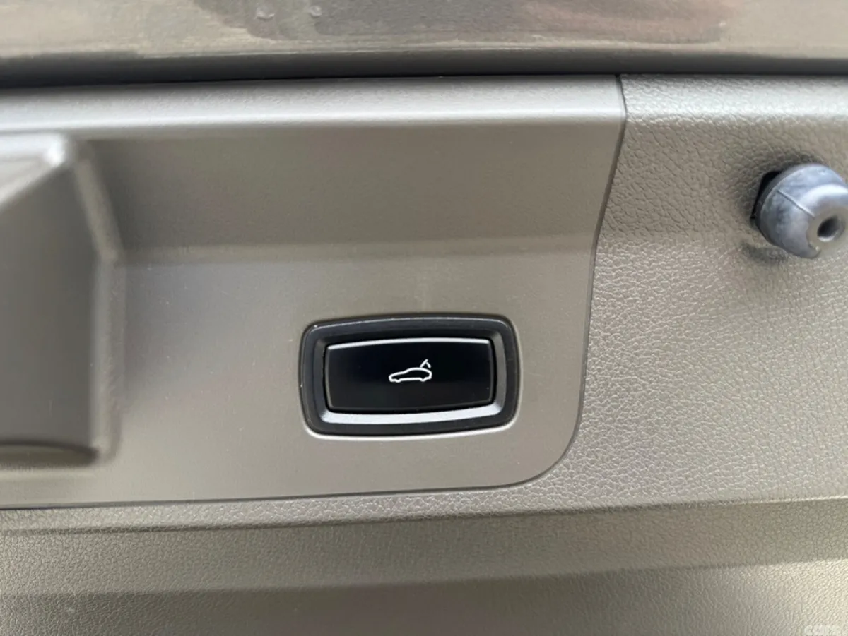 Porsche Panamera Hatchback, Petrol Plug-in Hybrid, 2018, Grey