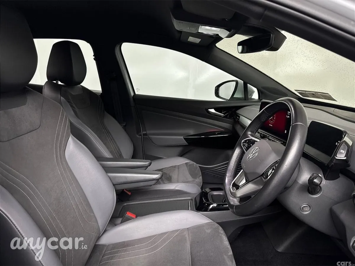 Volkswagen ID.4 Estate, Electric, 2023, White
