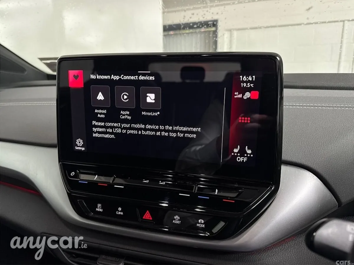 Volkswagen ID.4 Estate, Electric, 2023, White