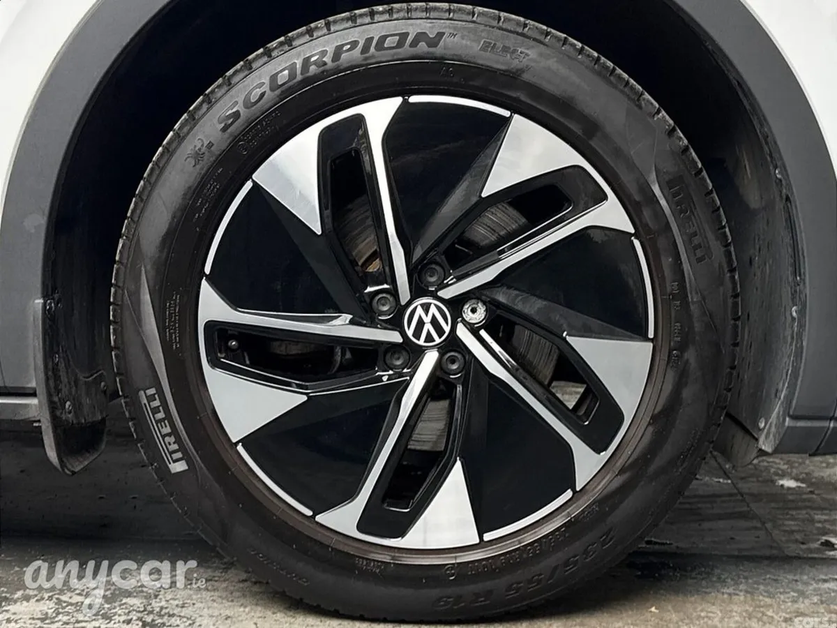 Volkswagen ID.4 Estate, Electric, 2023, White