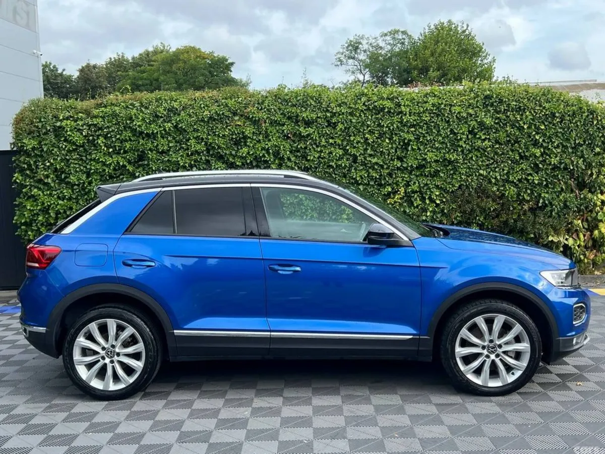 Volkswagen T-Roc SUV, Diesel, 2021, Blue