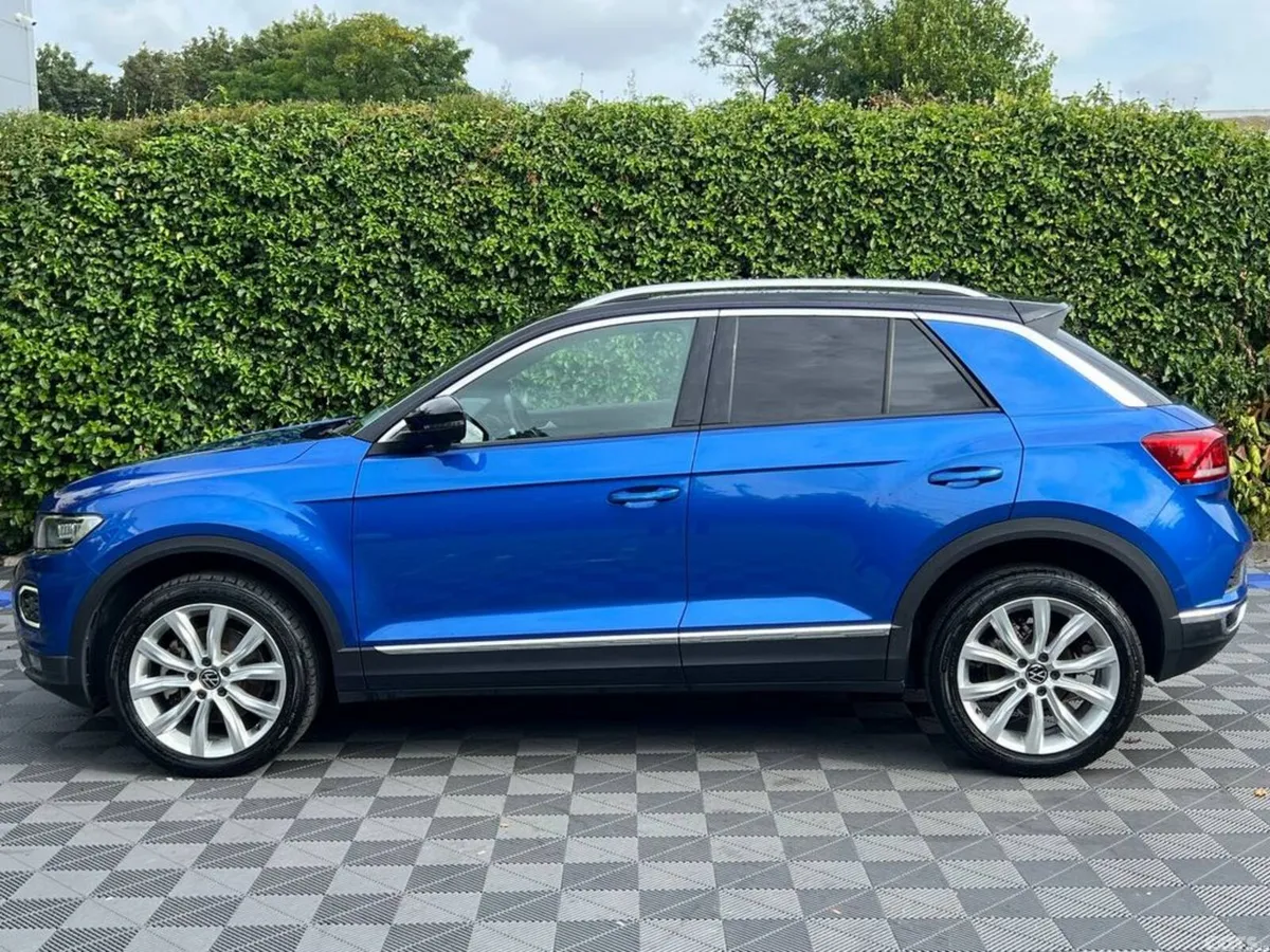 Volkswagen T-Roc SUV, Diesel, 2021, Blue