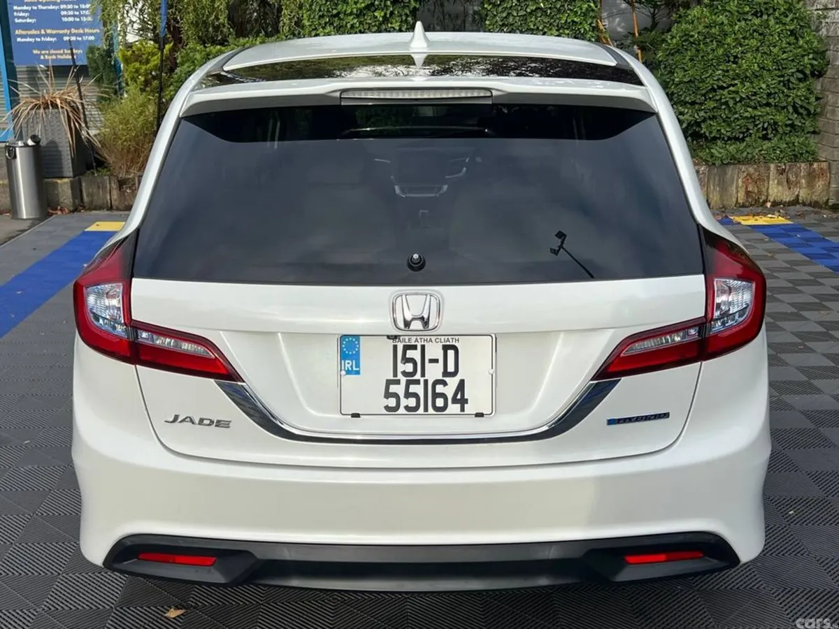 Honda Jade MPV, Petrol Hybrid, 2015, White