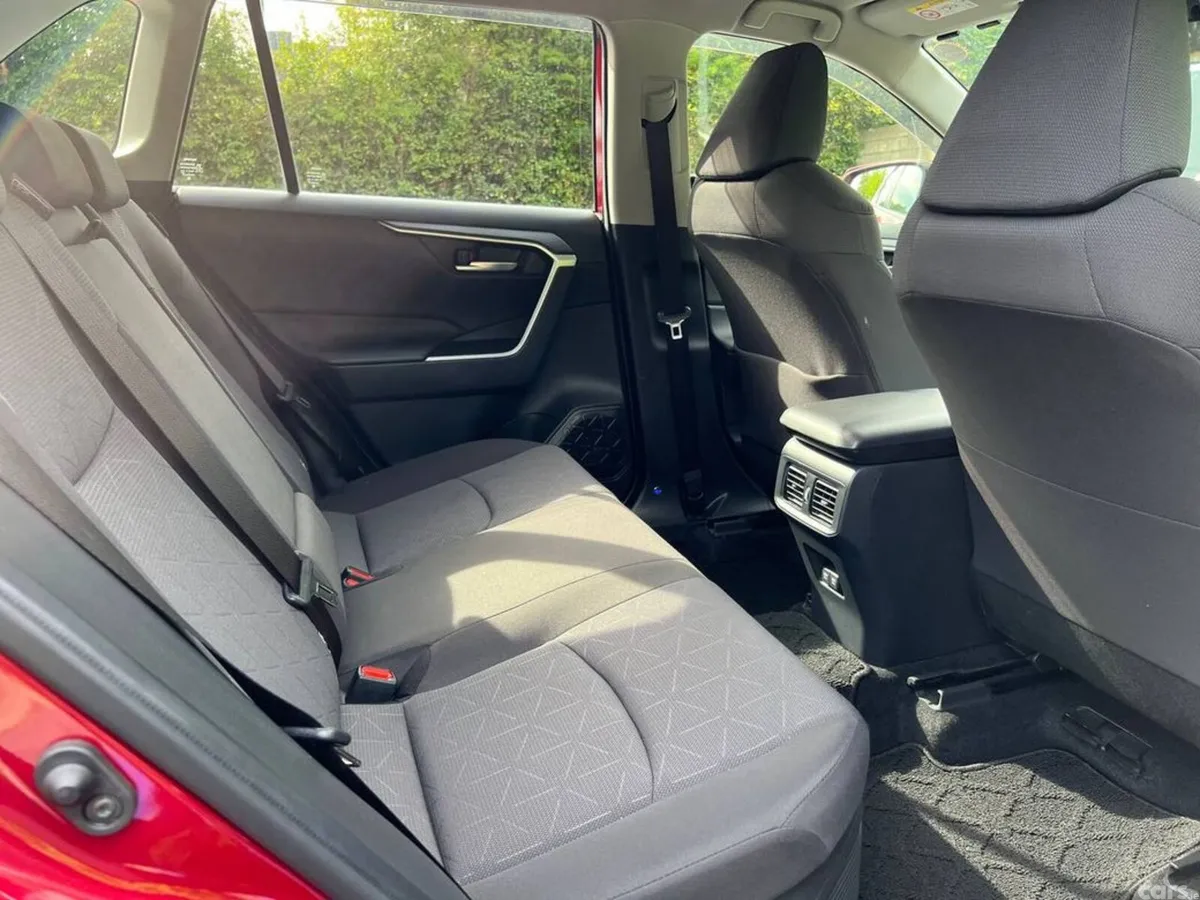 Toyota RAV4 SUV, Petrol Hybrid, 2022, Red