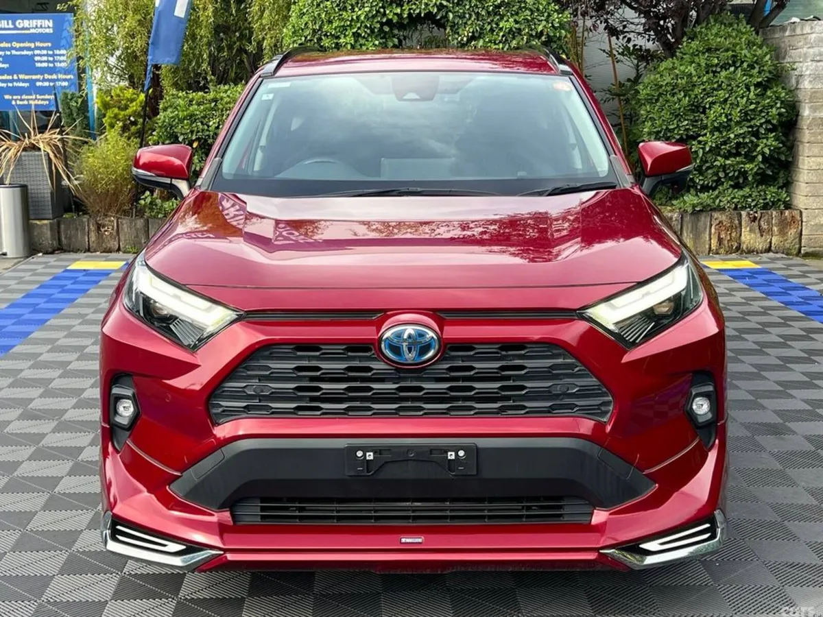 Toyota RAV4 SUV, Petrol Hybrid, 2022, Red