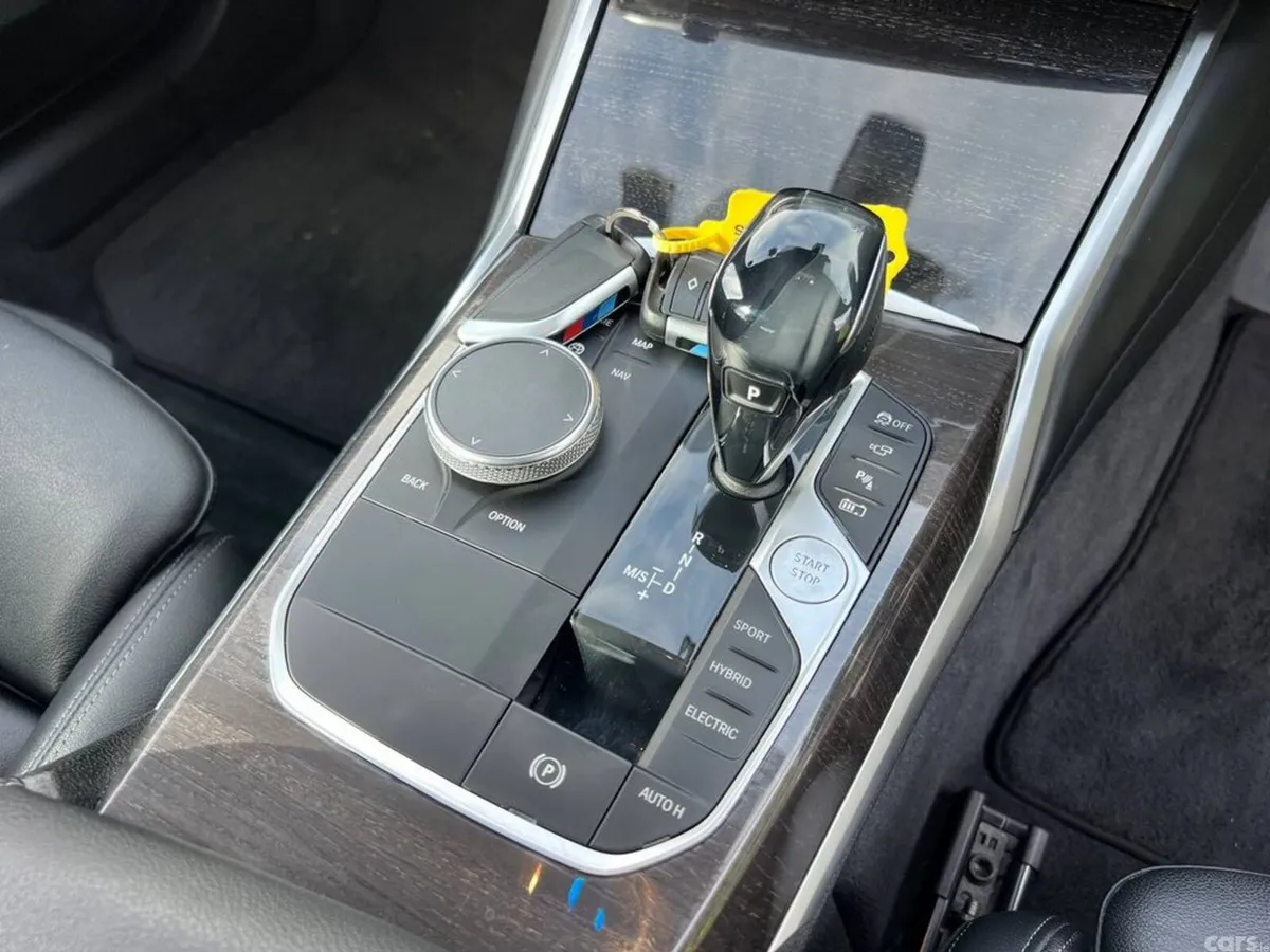 BMW 3-Series Saloon, Petrol Plug-in Hybrid, 2021, White