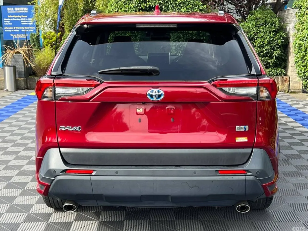 Toyota RAV4 SUV, Petrol Hybrid, 2022, Red