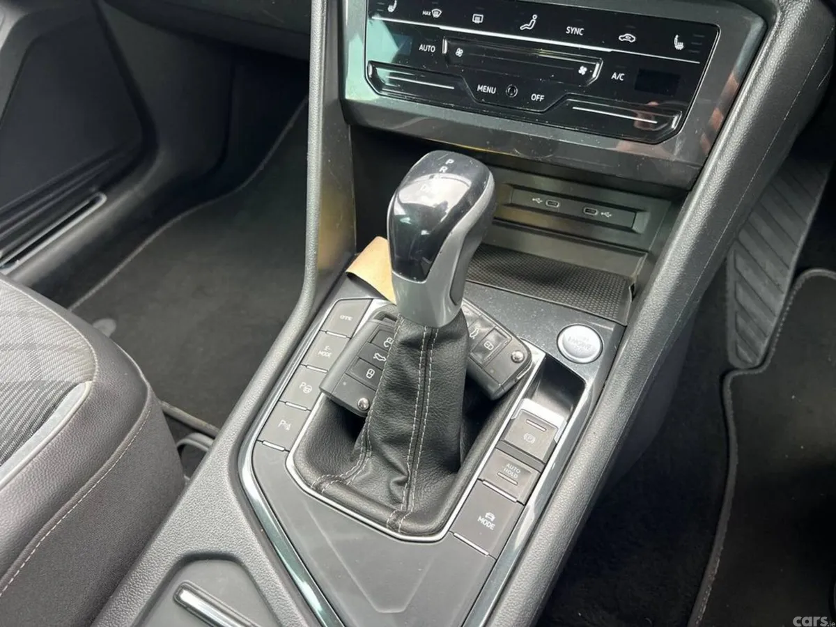 Volkswagen Tiguan SUV, Petrol Plug-in Hybrid, 2024, Grey
