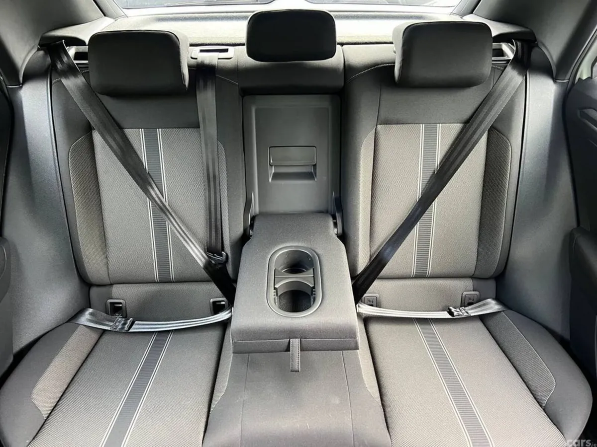 Volkswagen T-Roc SUV, Diesel, 2022, White
