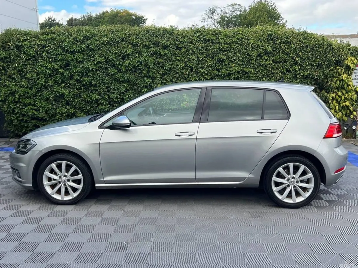 Volkswagen Golf Hatchback, Petrol, 2019, Grey