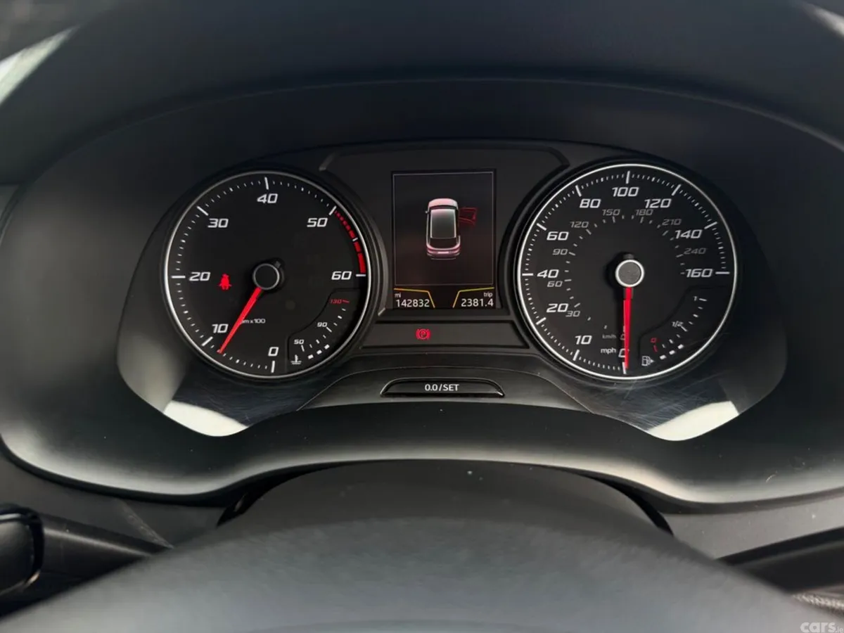 SEAT Ateca Hatchback, Diesel, 2017, Grey