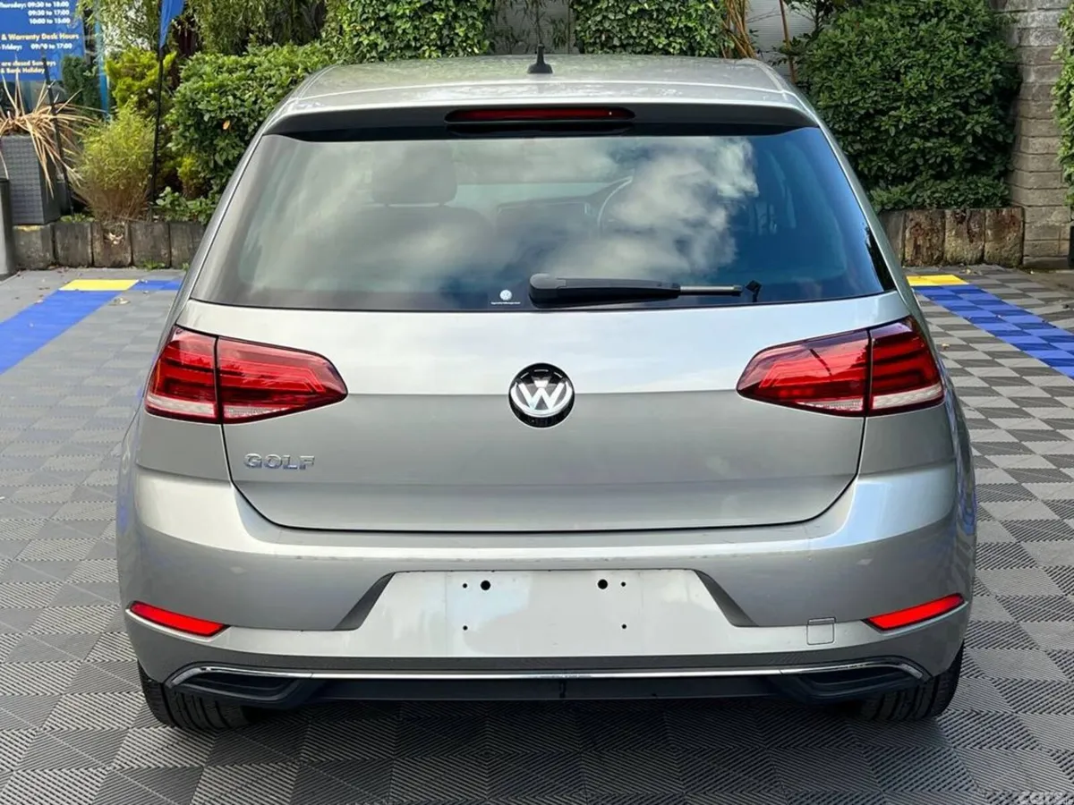 Volkswagen Golf Hatchback, Petrol, 2019, Grey