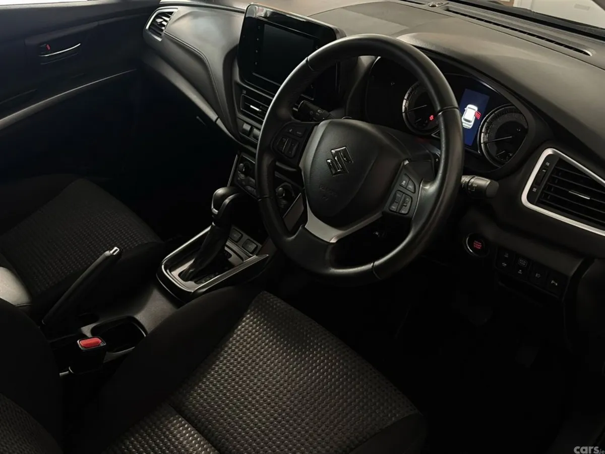 Suzuki SX4 Hatchback, Petrol, 2024, Blue