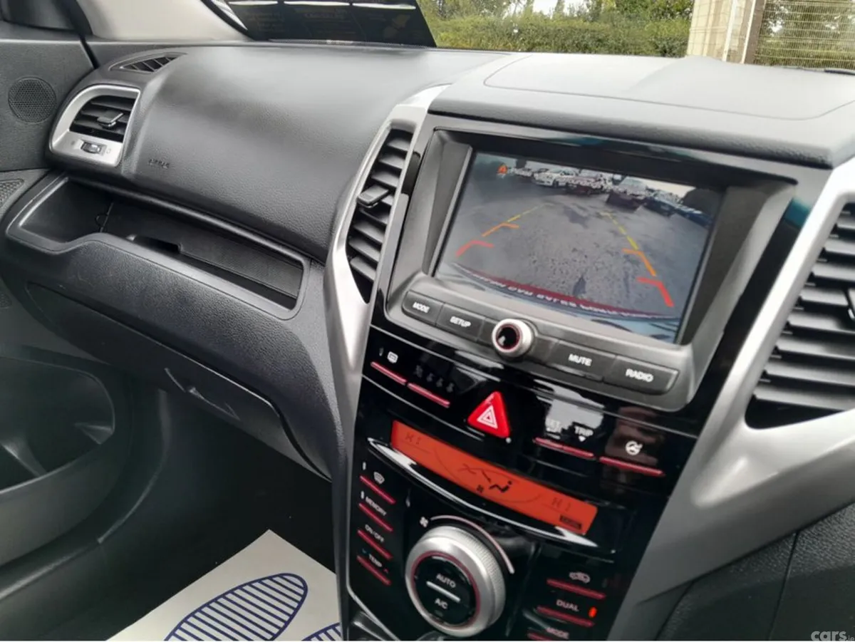 SsangYong Tivoli Hatchback, Diesel, 2016, Red