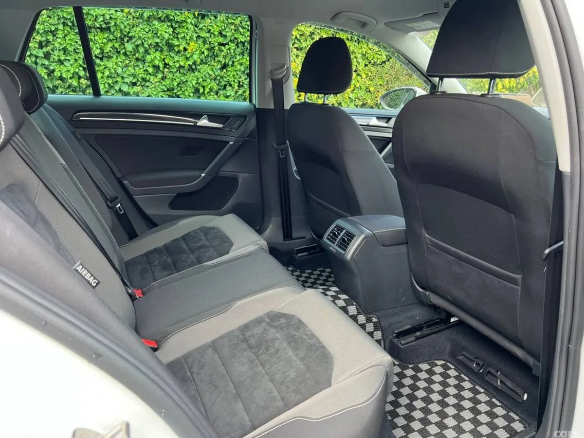 Volkswagen Golf Hatchback, Petrol, 2017, White