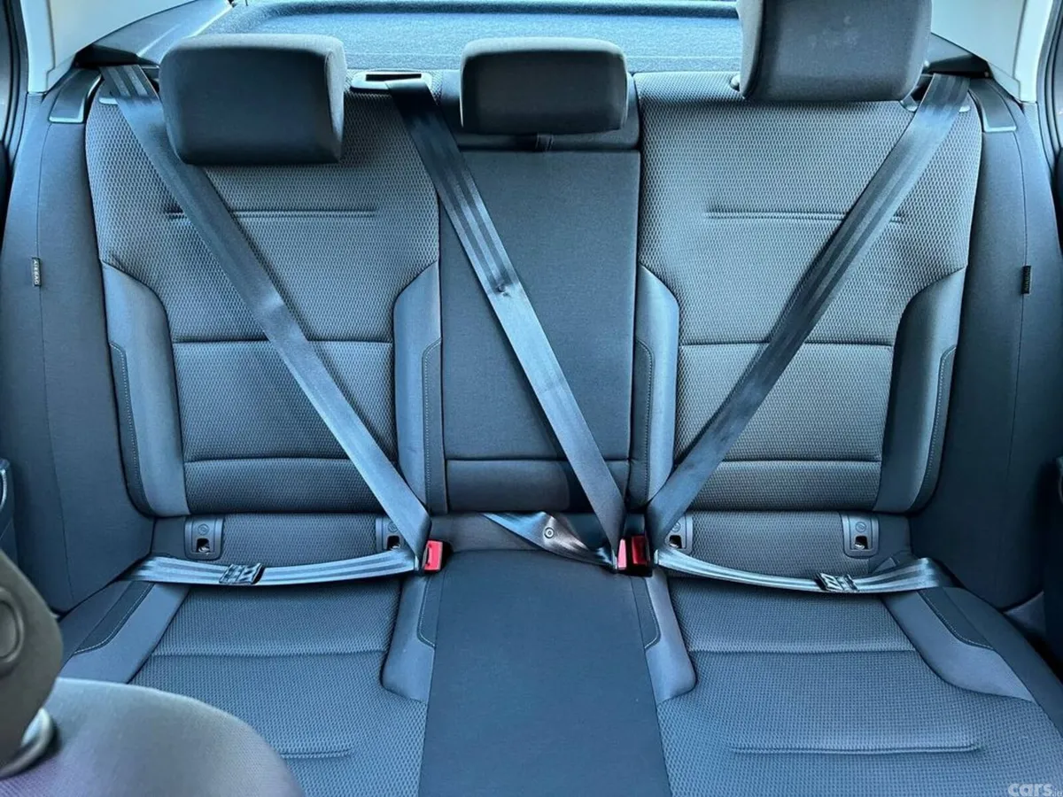 Volkswagen Golf Hatchback, Petrol, 2019, Grey