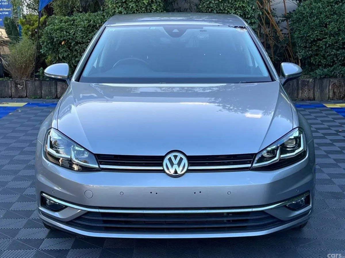 Volkswagen Golf Hatchback, Petrol, 2019, Grey