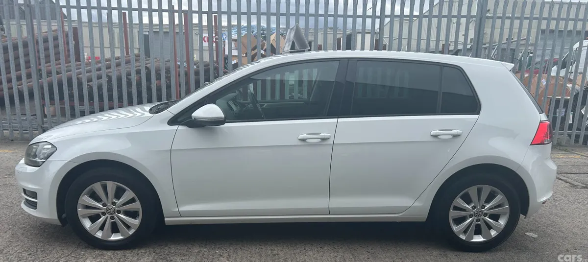 Volkswagen Golf Hatchback, Petrol, 2017, White