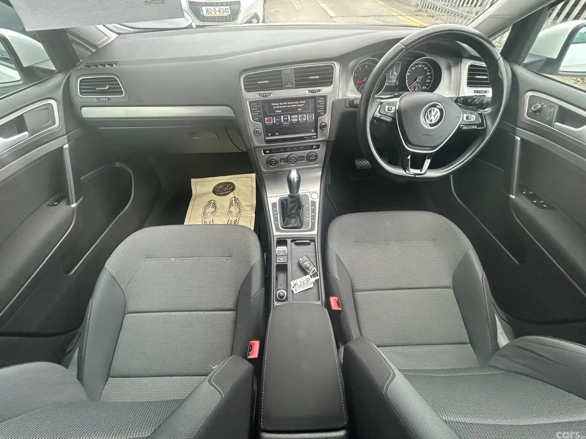Volkswagen Golf Hatchback, Petrol, 2017, White