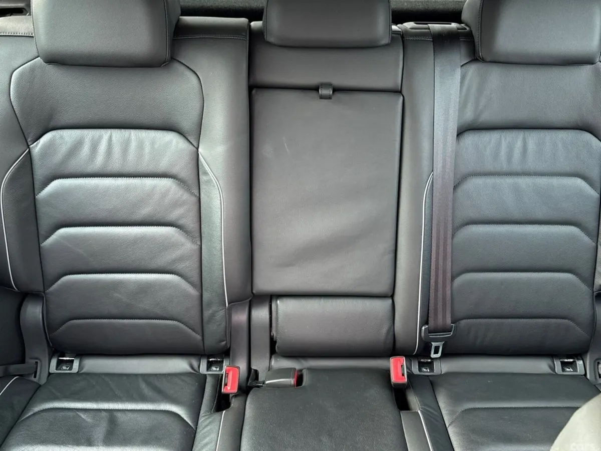 Volkswagen Tiguan SUV, Diesel, 2020, Red