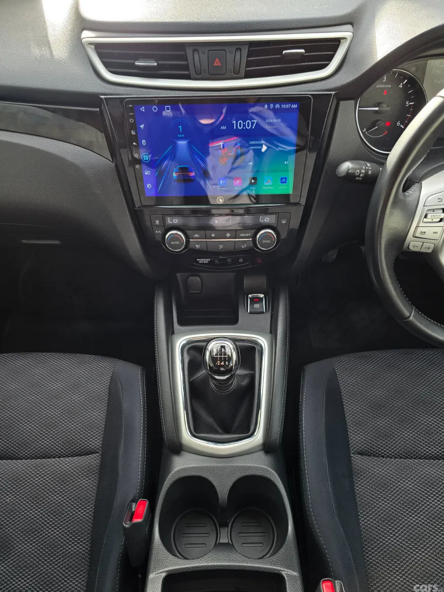 Nissan Qashqai SUV, Diesel, 2016, Silver
