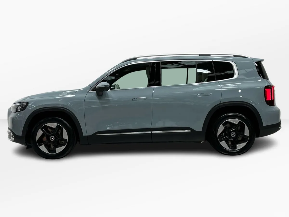 Mercedes-Benz GLB SUV, Electric, 2026, Blue