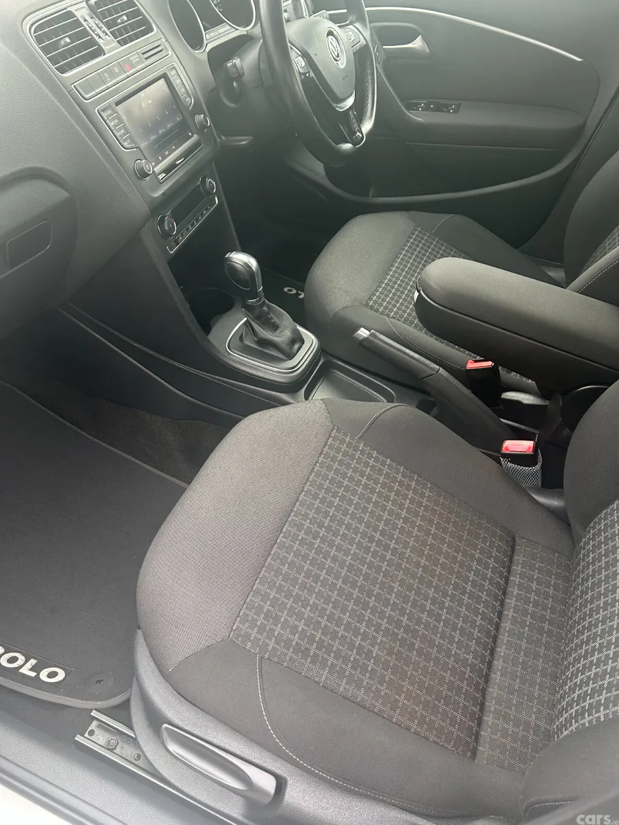 Volkswagen Polo Hatchback, Petrol, 2017, Silver